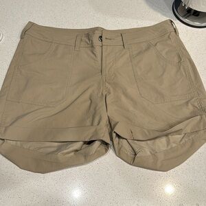 The North Face shorts